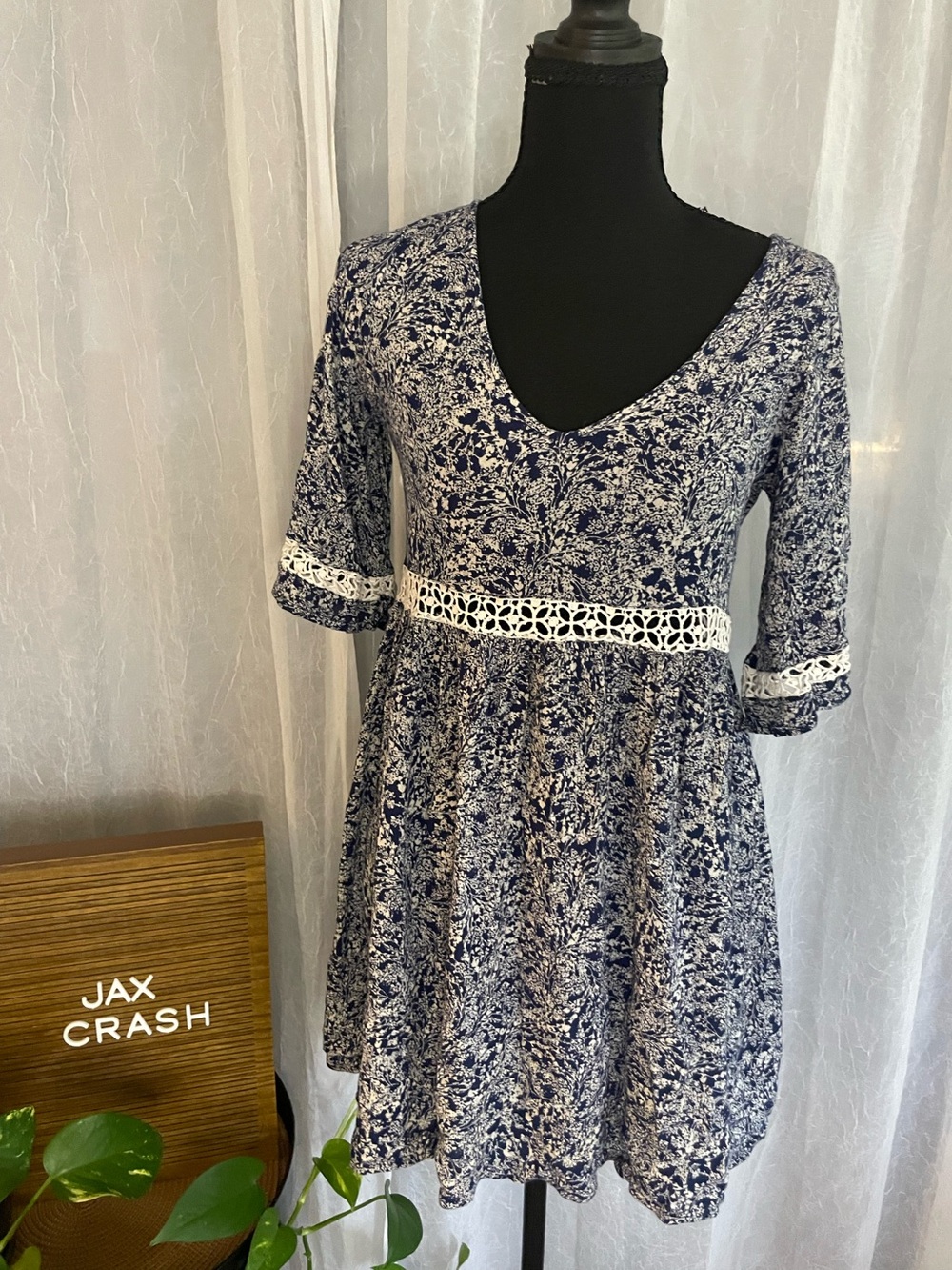 O'Neill Navy and White Floral Lace-Trim Mini Dress